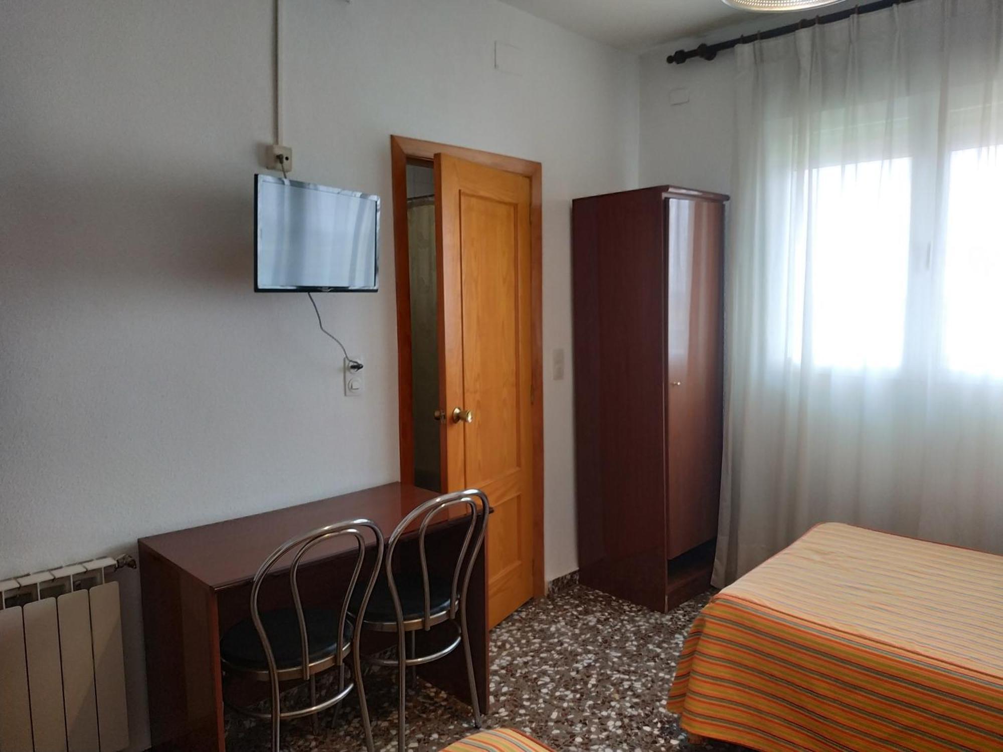 Antolin Guest House Minaya Phòng bức ảnh