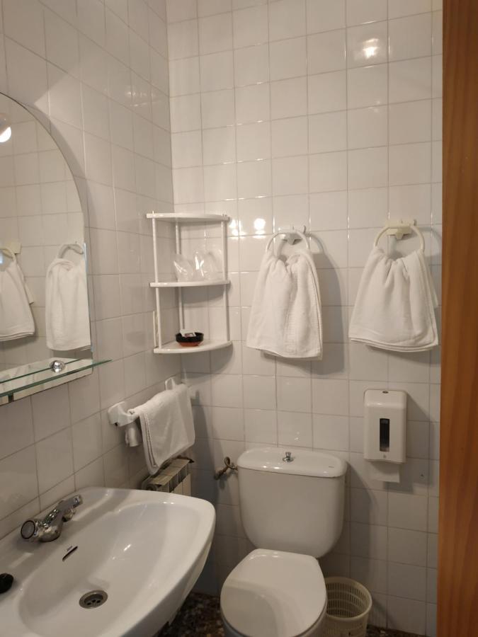 Antolin Guest House Minaya Phòng bức ảnh